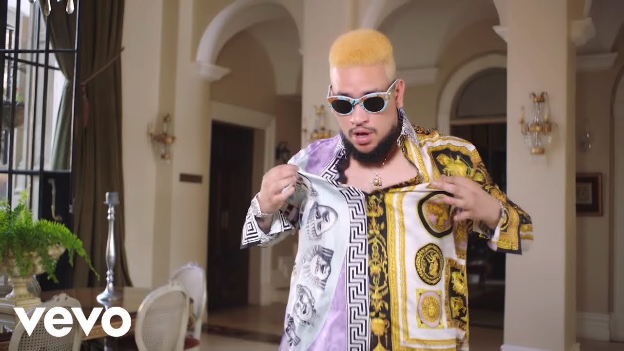 AKA-Fela-In-Versace